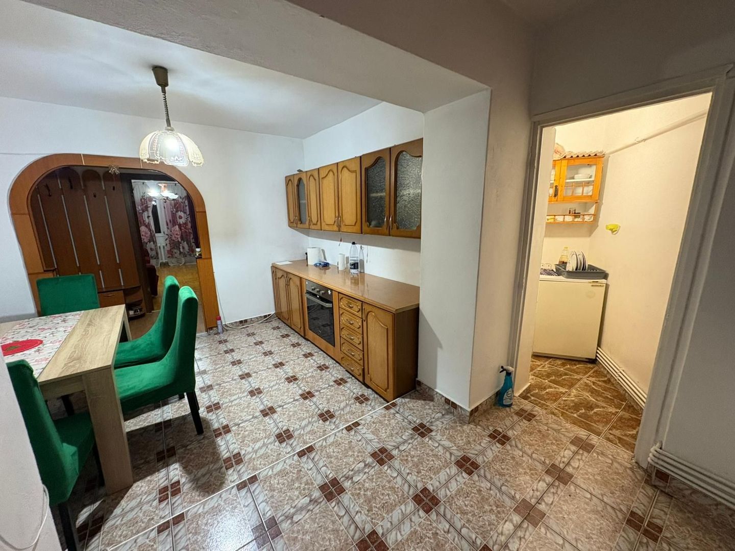 Apartament 3 camere decomandat 74 M² utili zona Lenin Nicolae Iorga - Poză 3