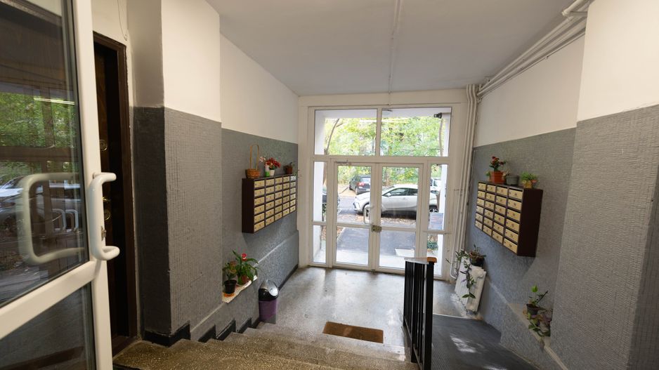 Apartament cu 3 camere de vanzare in zona Metrou Gorjului - Poză 12