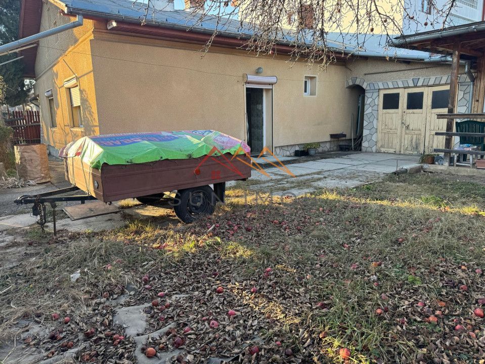 Casa 3 camere, garaj, teren 289 m2, central, stare buna, Campina, PH - Poză 2