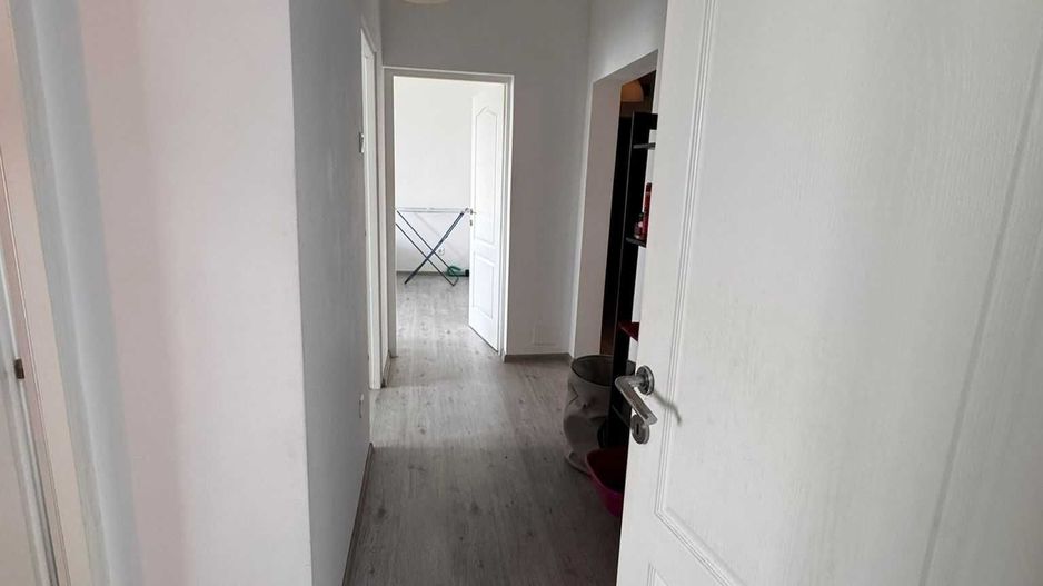Apartament 3 camere de vanzare - Poză 4
