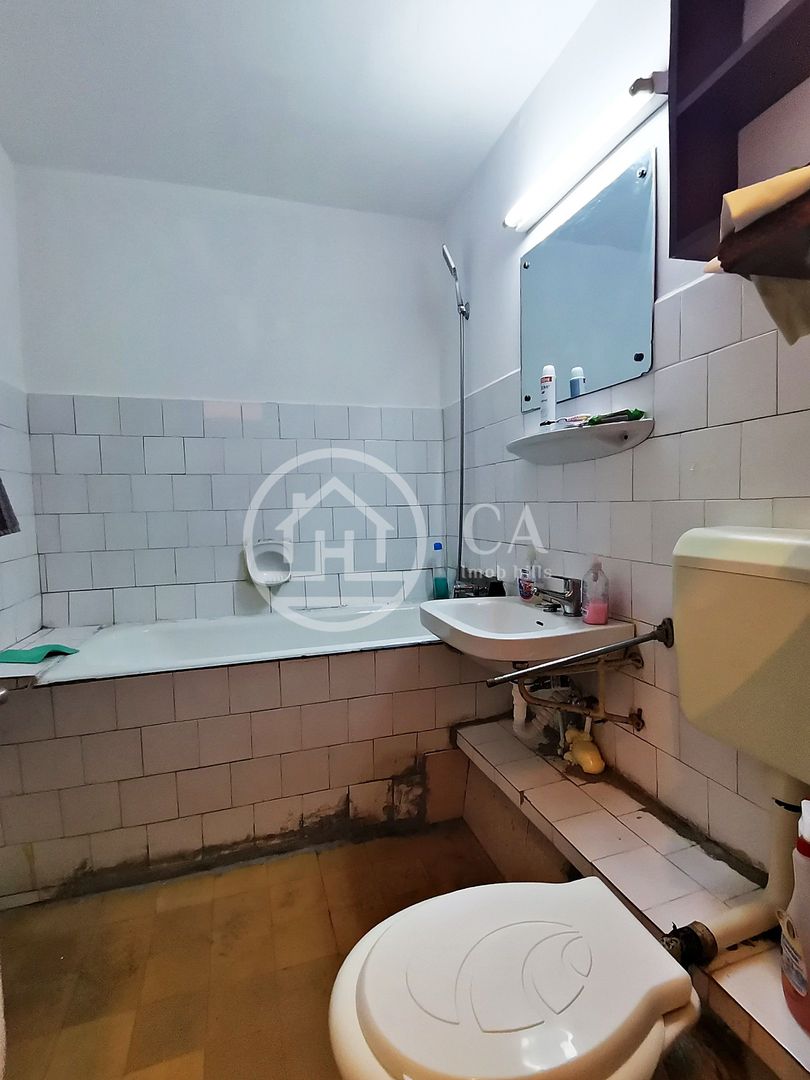 Apartament cu 3 camere de vanzare in zona Decebal, Oradea - Poză 5