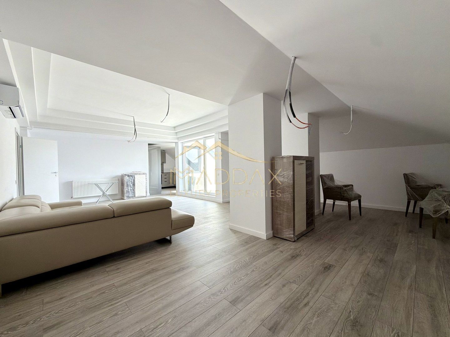 Apartament 3 camere // 157,6 mp utili + parcare // Aviatiei - Poză 3
