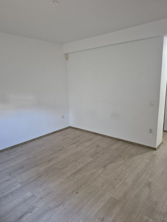 Casa individuala parter, Domnesti, zona Craitei-Foisorului. Investitie buna. - Poză 17