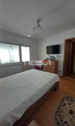 Apartament 3 camere, confort 0, etaj intermediar, Casa de Cultură - Poză 4