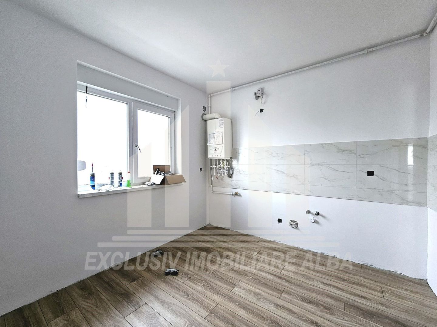 Apartament cu 3 camera decomandate, Alba-Micesti - Poză 4