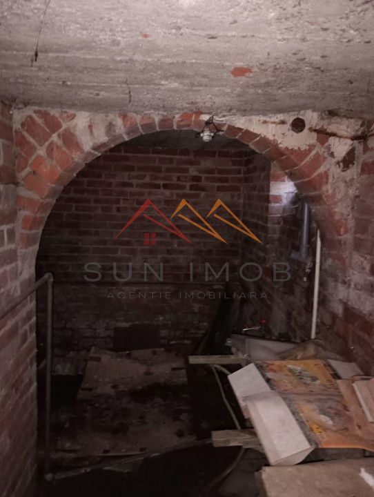 Casa 3 camere, ultracentral, fara trafic auto, Campina, Prahova - Poză 7