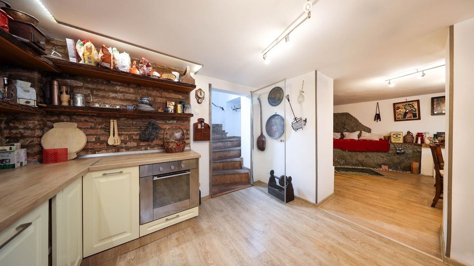 Casă deosebită de vânzare în centrul Brașovului - Poză 29