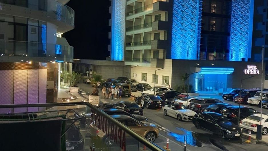 Apartament 2 camere langa Hotel Opera - Mamaia - Poză 1