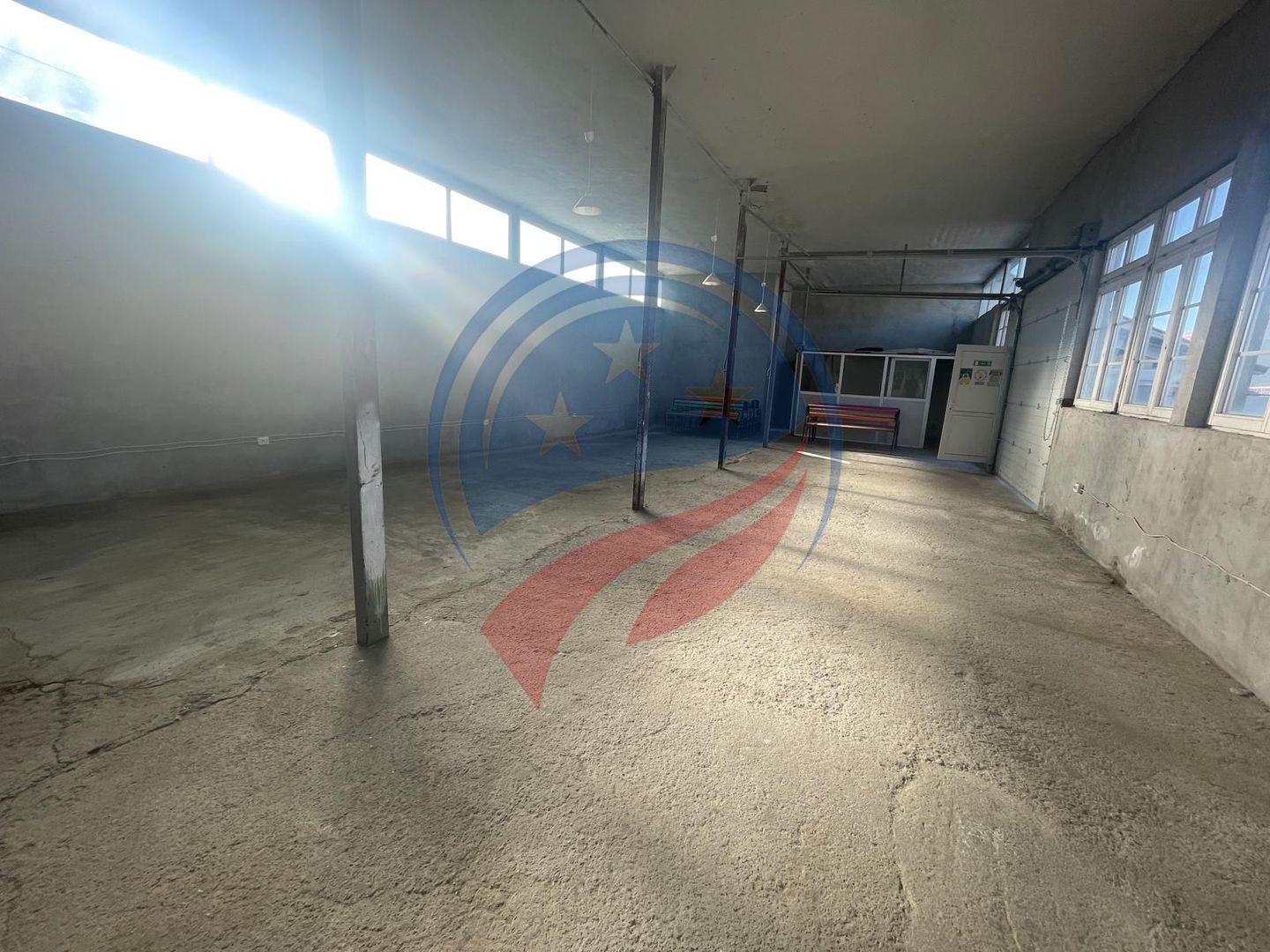 HALĂ DE ÎNCHIRIAT – IDEALĂ PENTRU DEPOZITARE, PRODUCȚIE SAU ACTIVITĂȚI ECONOMICE - Poză 2