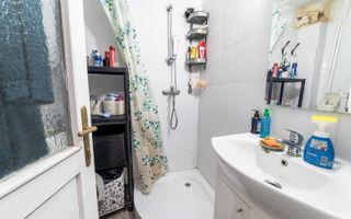 Central, spațios și versatil – Apartament cu 4 camere - Poză 13
