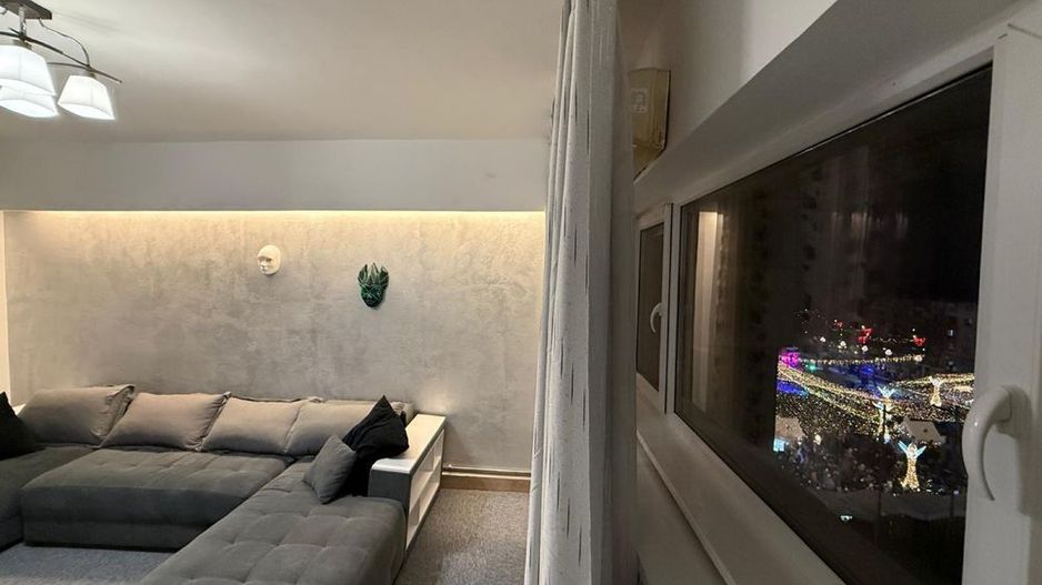 Apartament cu 3 camere- Ultracentral - Poză 1