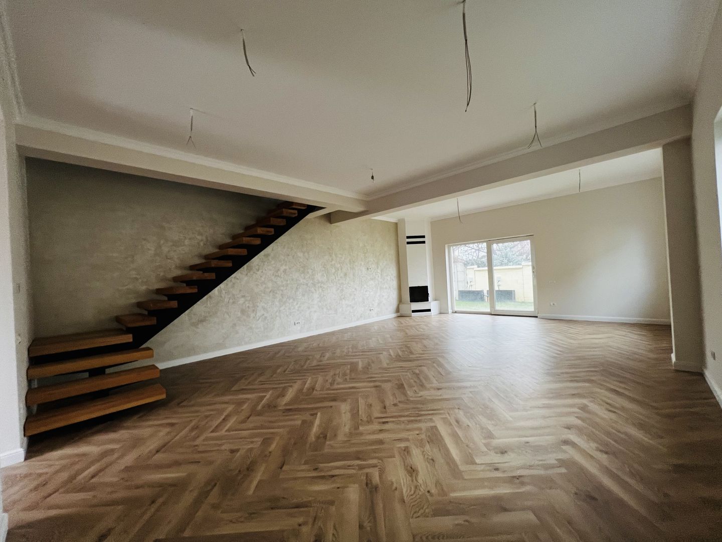 Duplex nou in zona centrala - Dumbravita - Poză 1