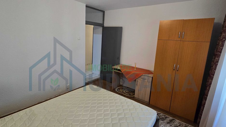 Apartament 2 camere decomandat, 55 mp, etaj 2/4, Tătărași – Piața 2 Băieți, mobilat și utilat, centrală termică - Poză 4