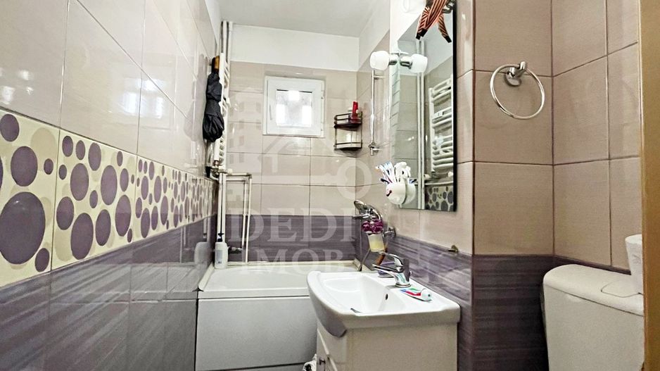 Apartament cu 2 camere de vanzare zona Rogerius, Oradea - Poză 11