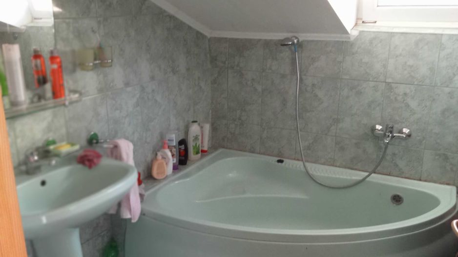 BRASADAS vinde casa cu mansardâ pe Strada Rodnei - Poză 7