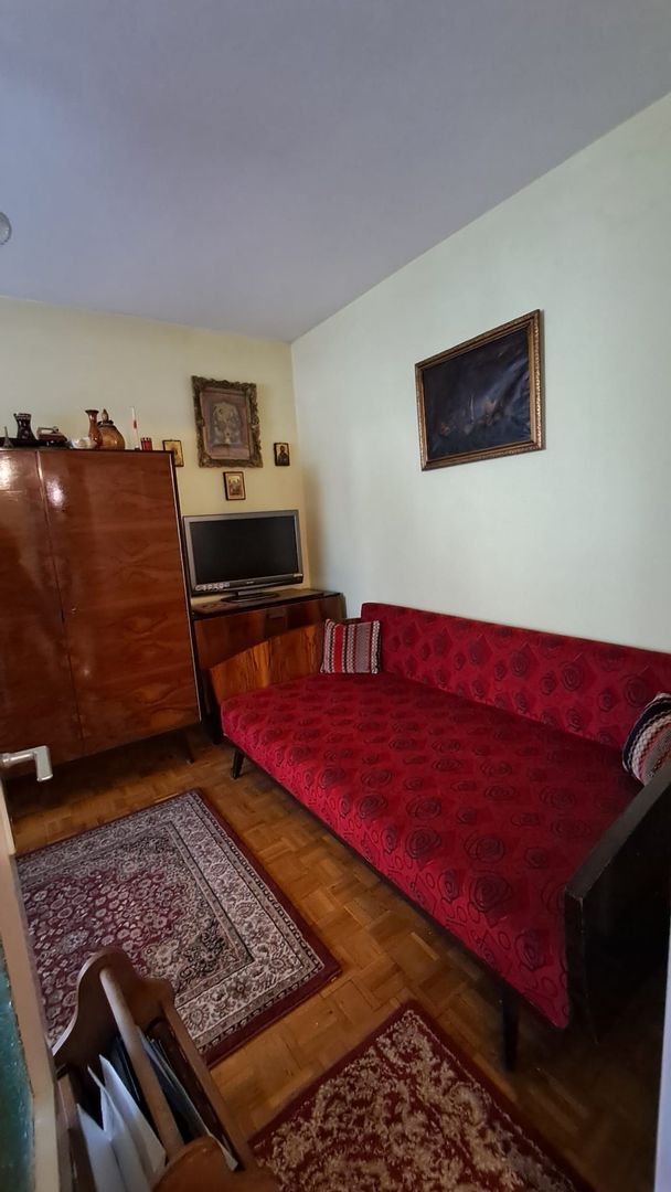 Apartament cu 3 camere, parter inalt, zona Sovata-malul Crisului - Poză 11