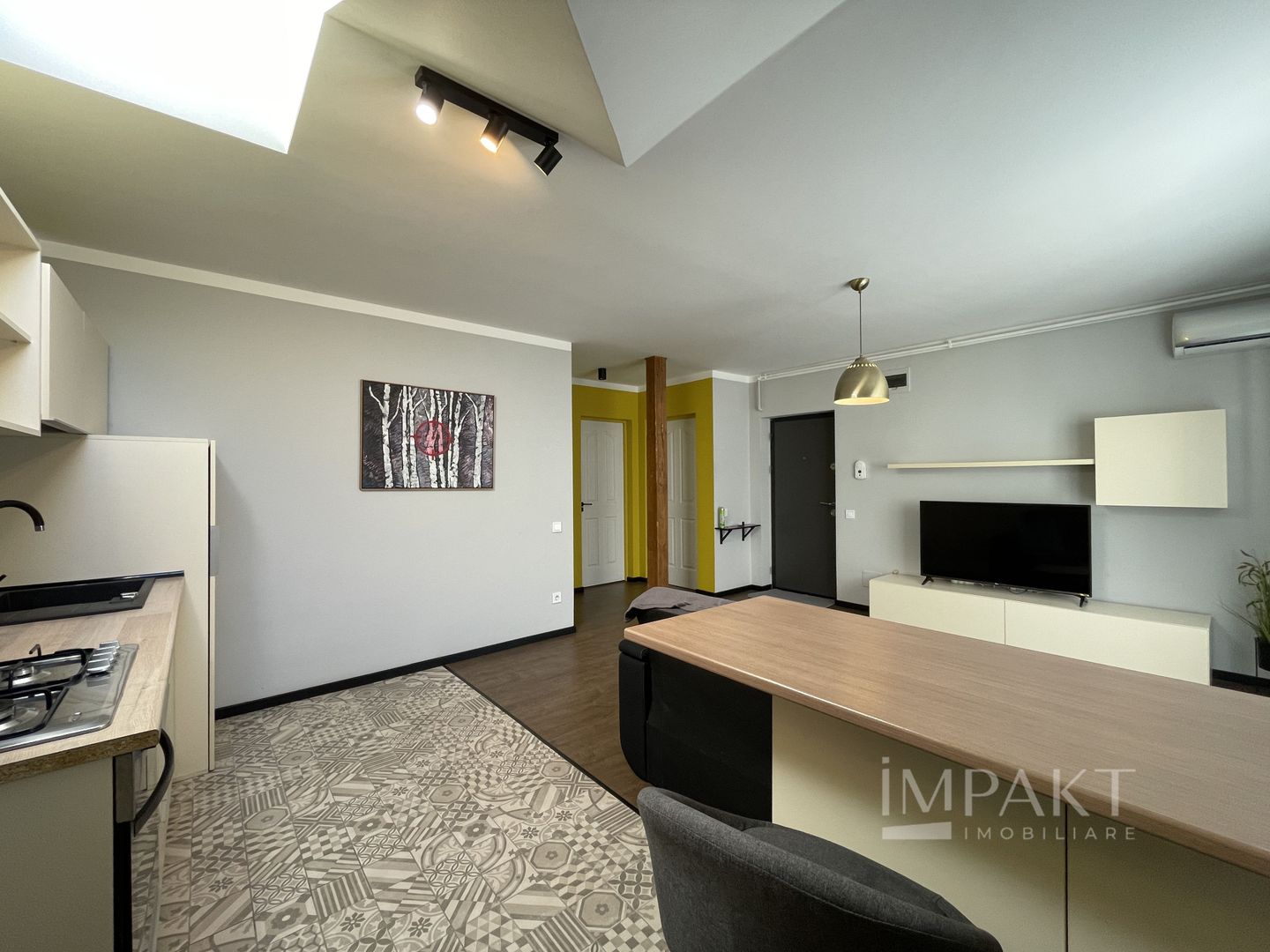 Apartament de închiriat cu 3 camere și parcare exterioară! - Poză 4