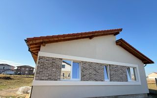 Casa individuala pe parter Mosnita Noua - Poză 2