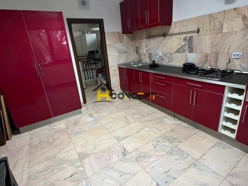 Vila individuala 5 camere langa Padure - Poză 10