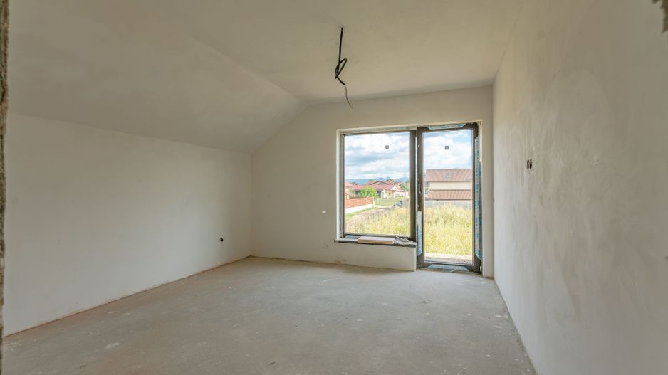 Casa individuala cu predare ''la cheie'' in Sanpetru - Poză 6