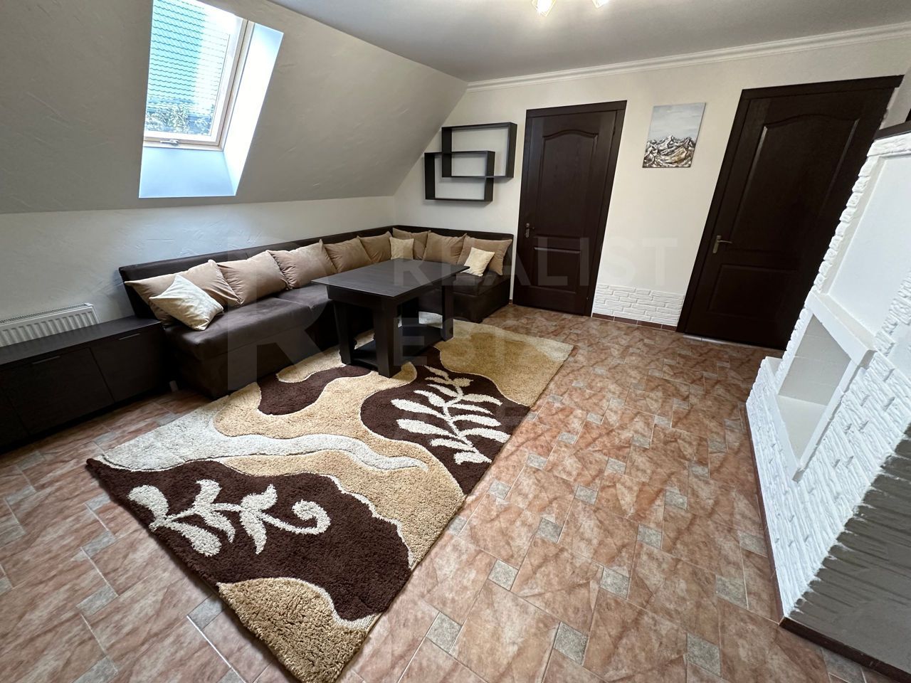 Chirie, apartament 4 camere, strada Codrul Cosminului, Centru - Poză 7