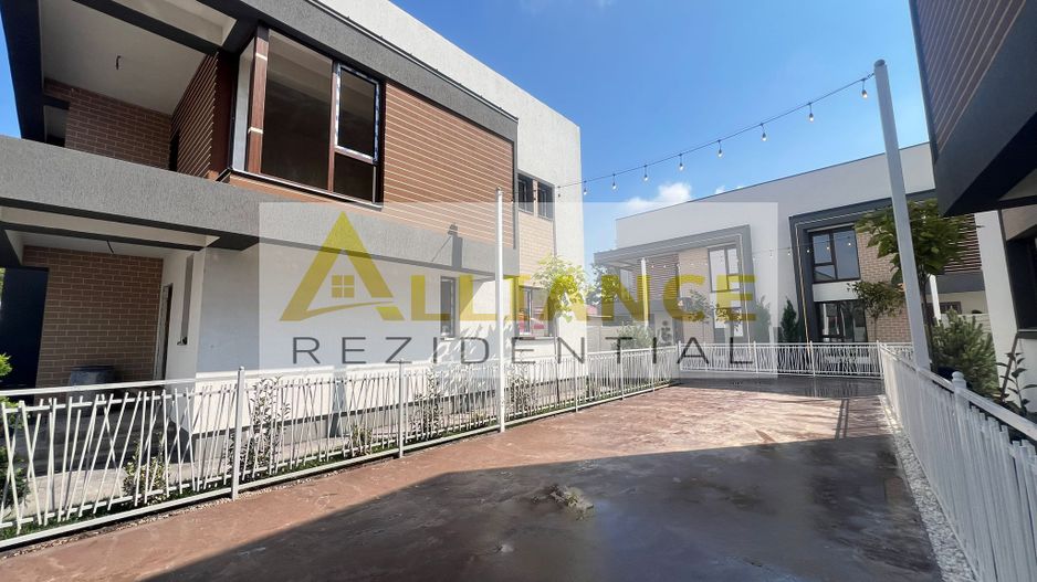 Vila de vanzare-5 camere-3 bai-500 M de STV - Poză 8