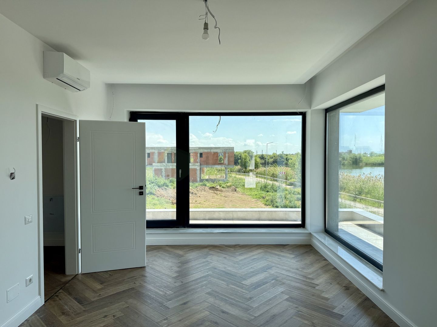 Own Lake Residence | Vila 6 camere | Pompa de caldura - Poză 9