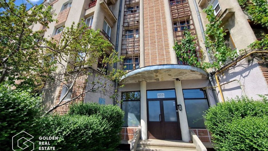 Apartament o camera, decomandat, etaj 2, zona UTA - Poză 8