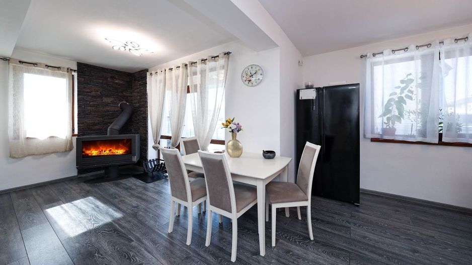 Casă Individuală Modernă de Vânzare | Sânpetru, Brașov - Poză 7