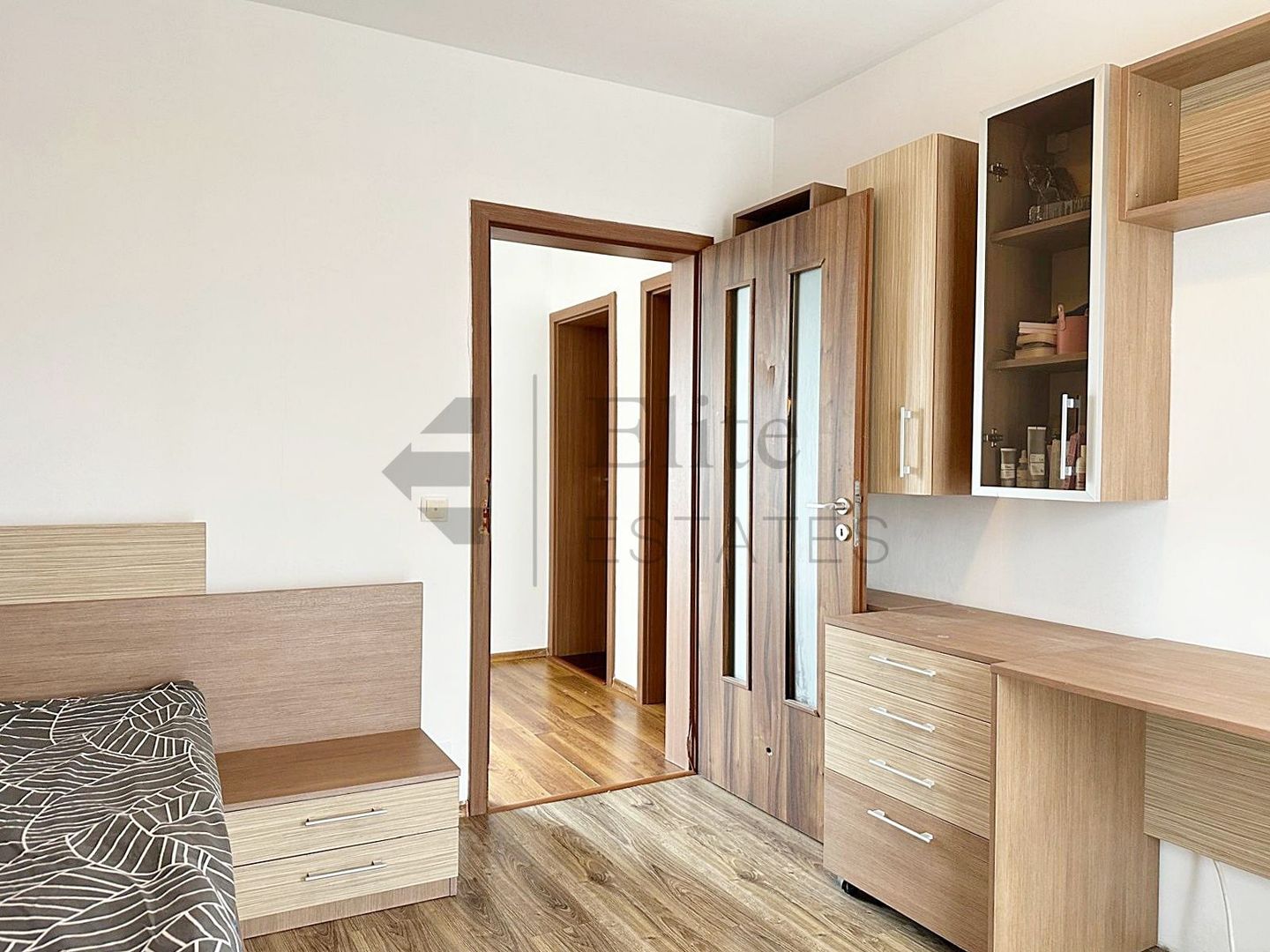 Casa cu 4 camere de inchriat in Paleu - Poză 11