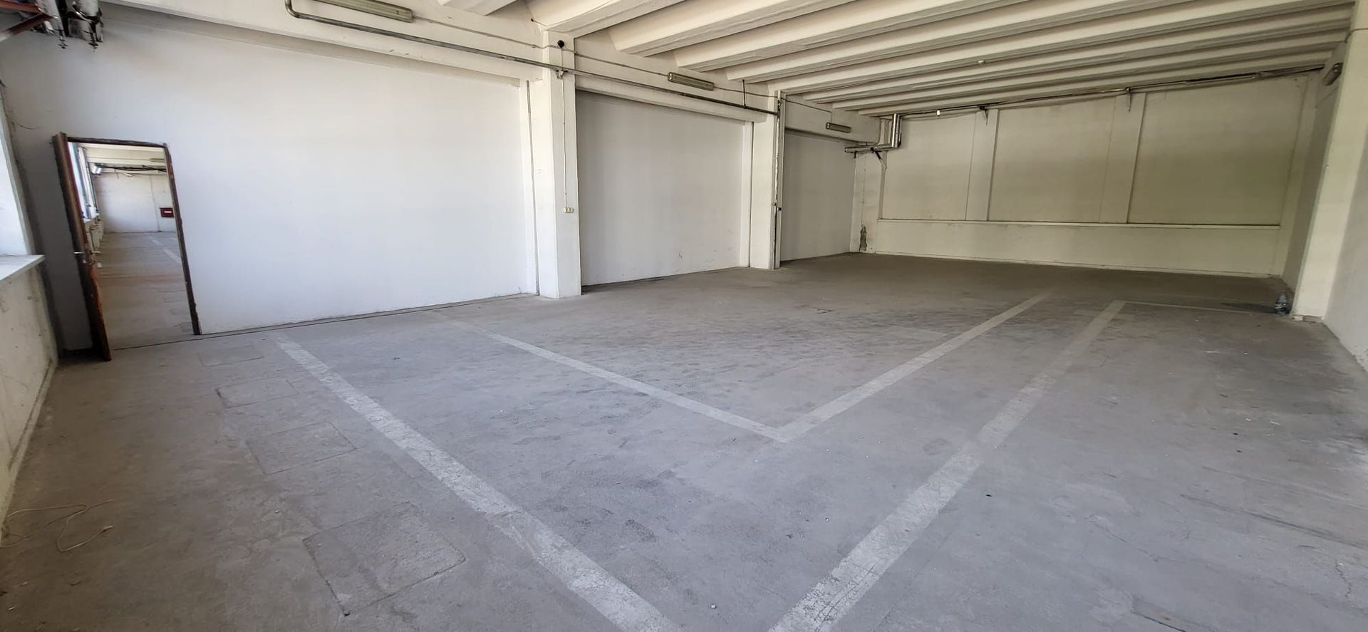 Inchiriere un spațiu comercial - Poză 1