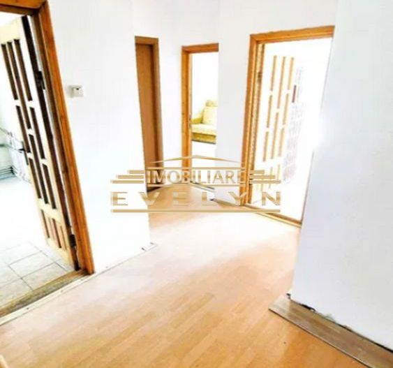 Apartament 3 camere, Strada Savenilor, pret 70.000 euro negociabil - Poză 2
