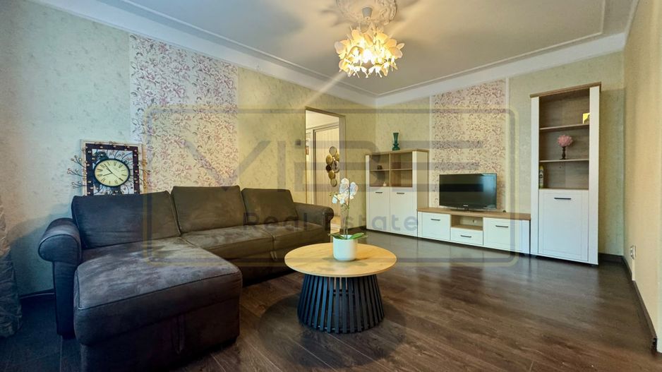 Apartament 2 dormitoare decomandate+living Podu Ros - Cantemir - Poză 1