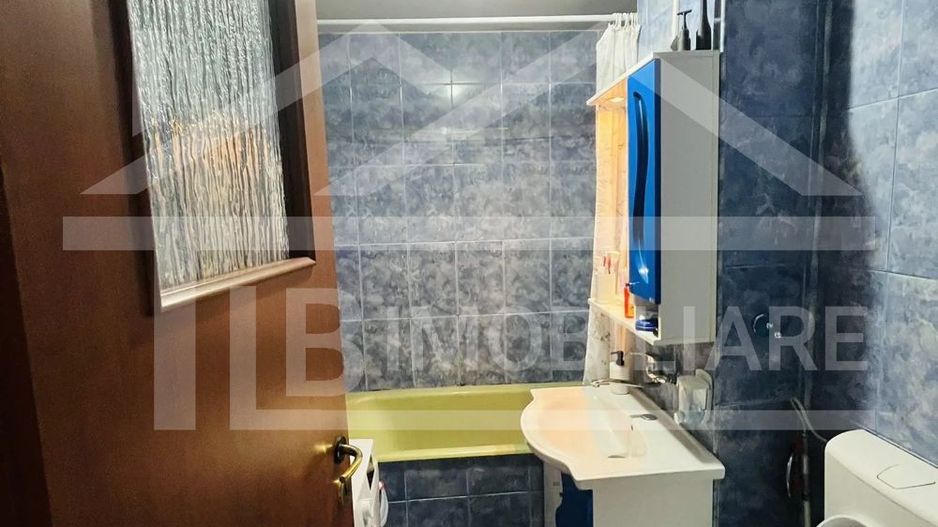 Vând apartament 2 camere   Unirii, 52 m , centrală, izolat - Poză 5