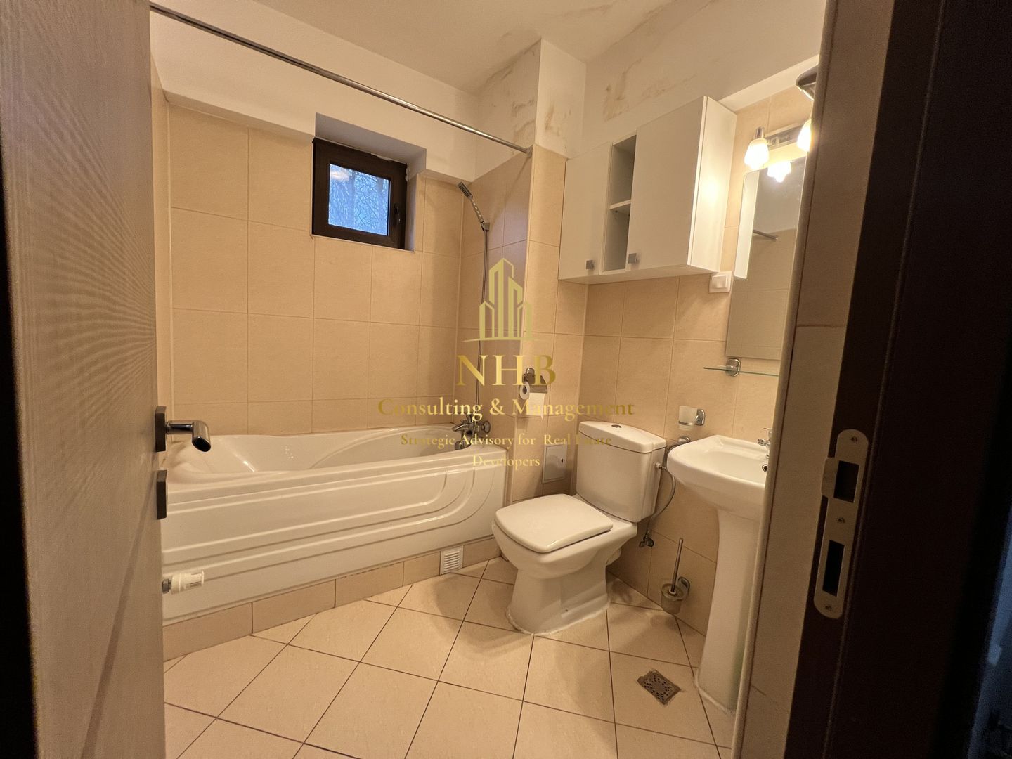 Apartament 3 camere si parcare de inchiriat Scoala Americana - Poză 12