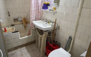 Apartament 2 camere, etaj 2, – zona Pompieri, Hunedoara, balcon, 44 mp - Poză 6