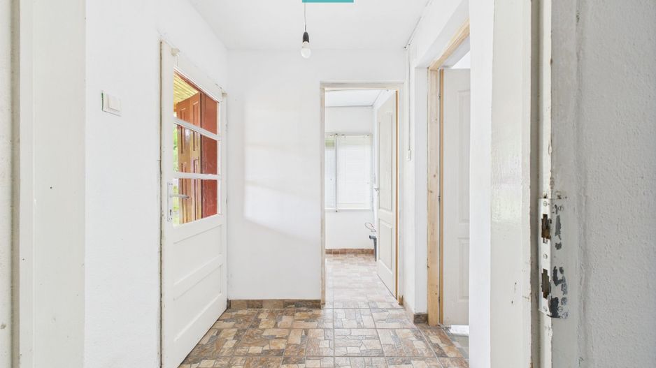 Casă în localitatea Gurahonț - Arad, teren 2914 mp - Poză 7