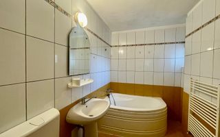 Apartament cu 2 camere, zonă UMF. - Poză 5