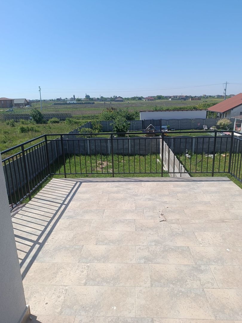 Duplex 4 camere  la asfalt cu toate utilitatile - Sacalaz - Poză 7