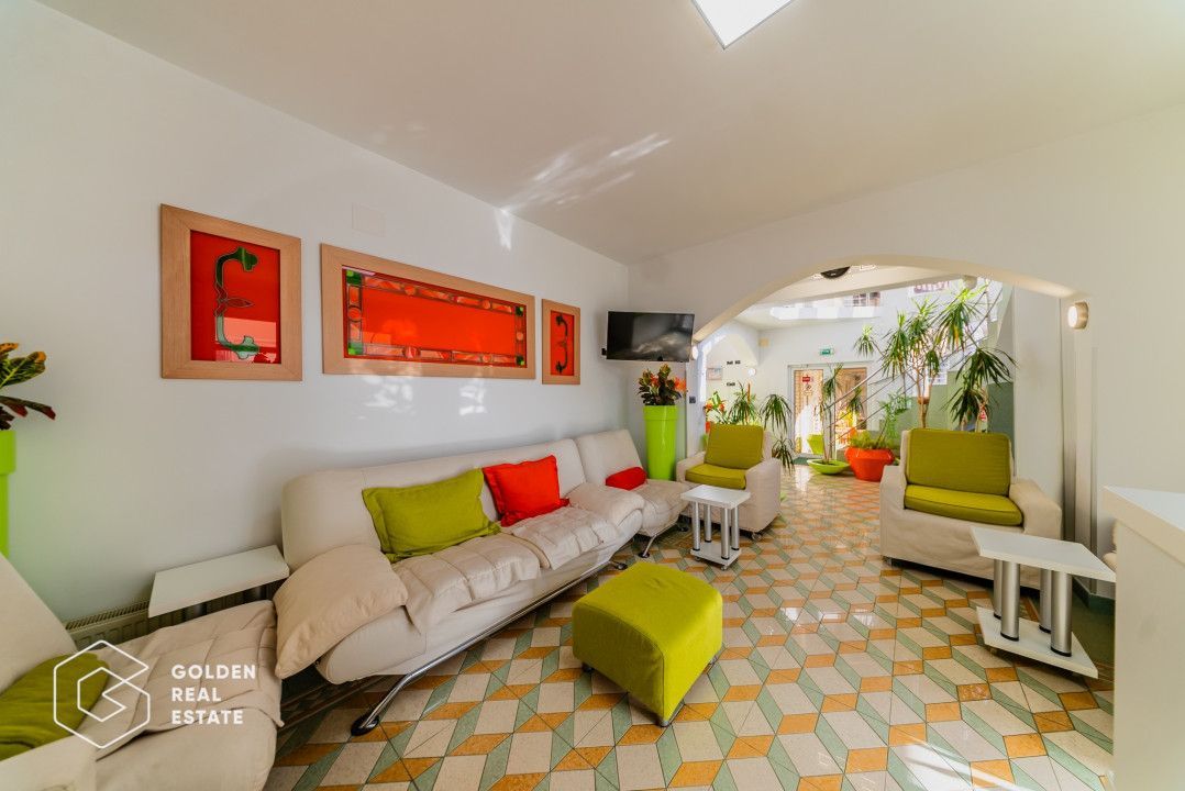 Vilă multifuncțională la cheie situată în Micalaca - Poză 7