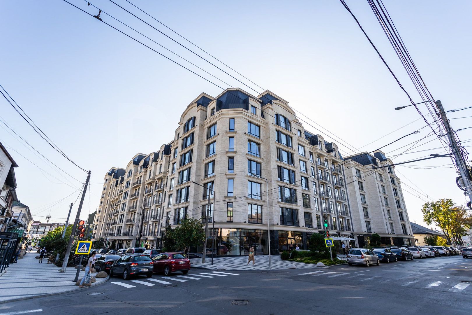 Chirie, apartament, 1 cameră + living, strada Mihai Eminescu, Centru - Poză 1