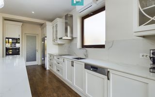 Vilă la sol cu 3 camere în Pârneava - Poză 6