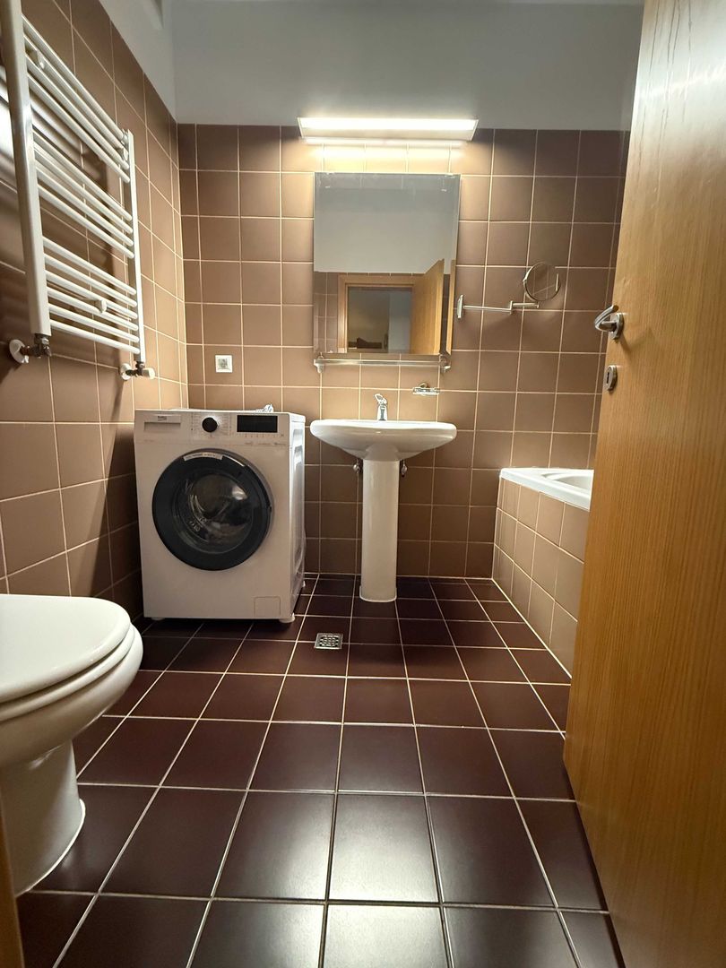 Închiriere Apartament 2 camere, 67 mp, renovat, Asmita Gardens, etaj 3/25 - Poză 8