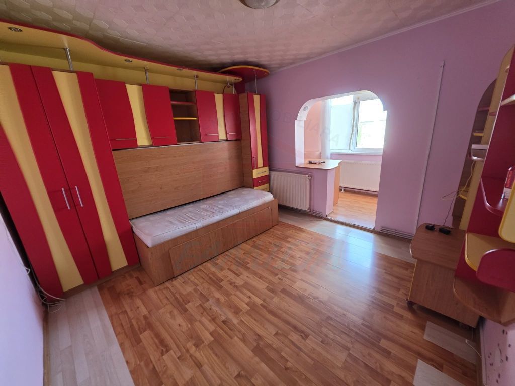 Vanzare apartament 3 camere, IREG, 84mp, 80.000 EURO - Poză 7