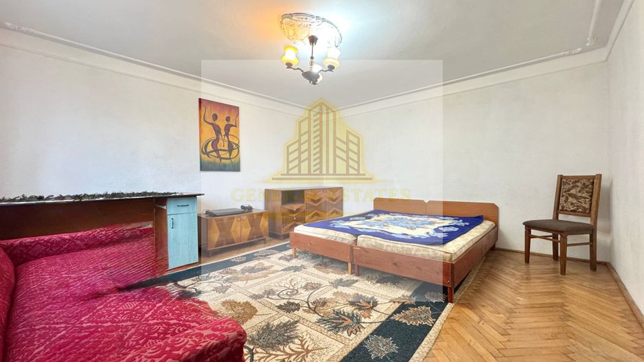 Vânzare Casă - Copou- P+M - lângă Gradina Botanică - Poză 1