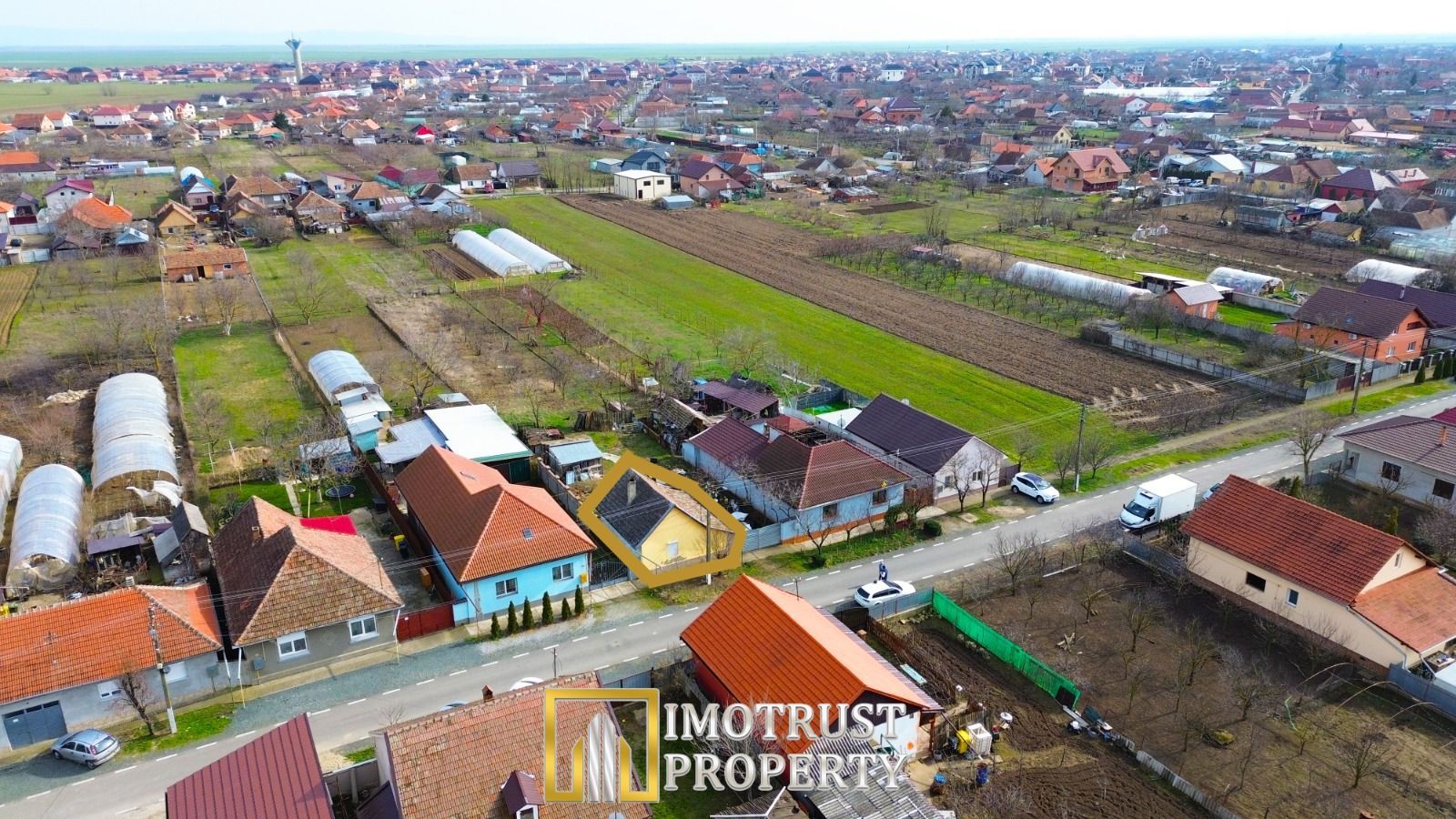 Casă cu teren generos 1.305 mp | Curtici – Arad - Poză 4