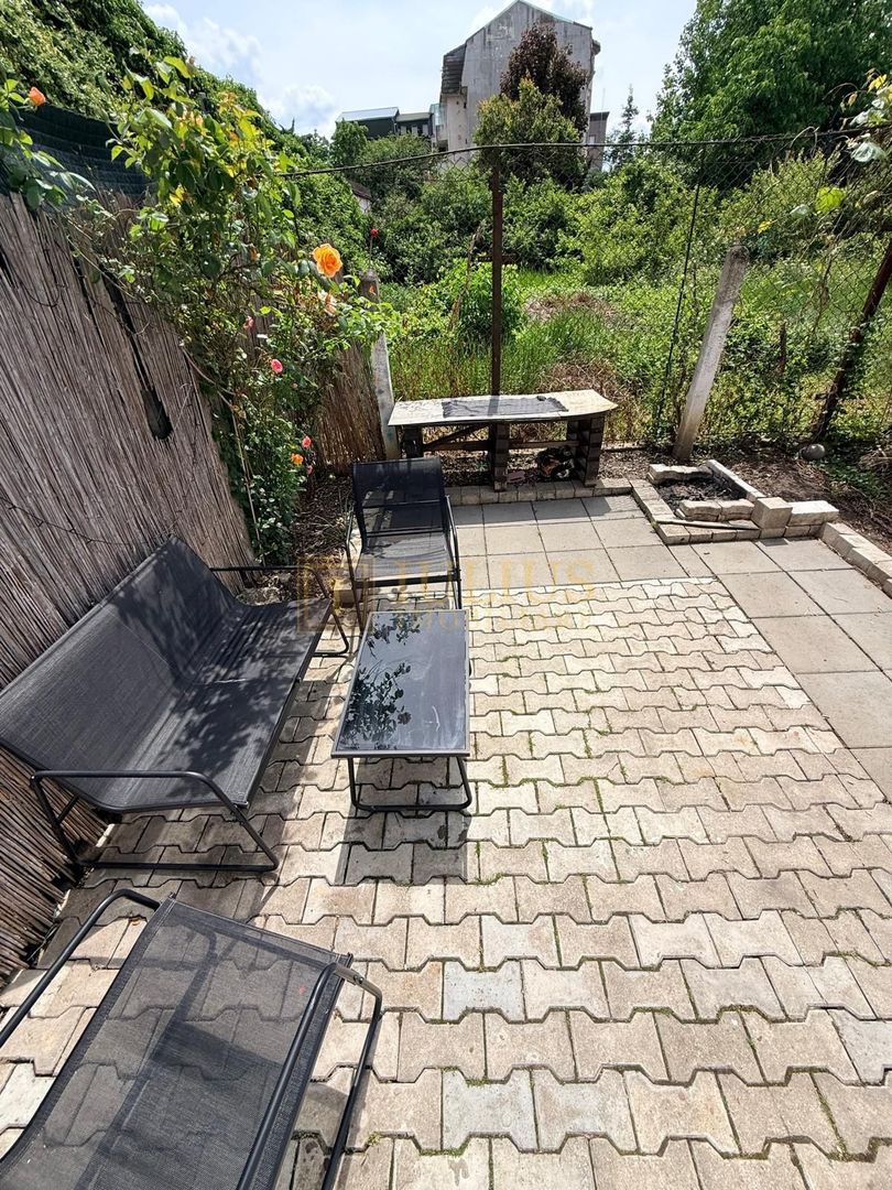 2 camere| apartament la casa-curte comuna| loc de parcare| centrala proprie| - Poză 14
