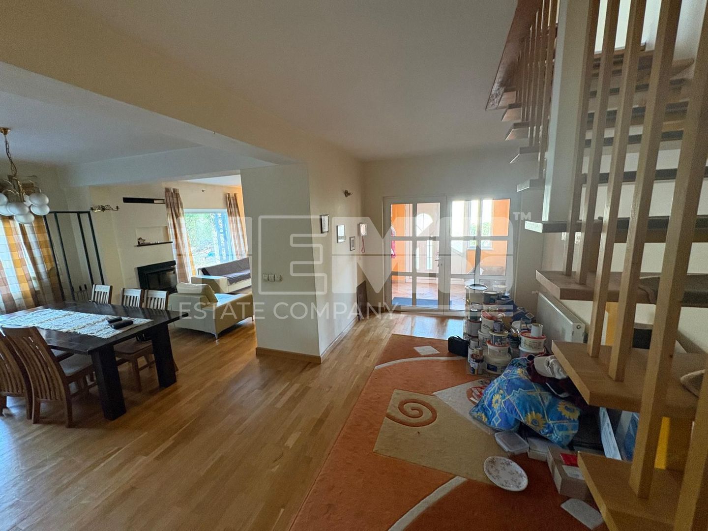 CASĂ TIP DUPLEX | ÎNTR-O ZONĂ LINIȘTITĂ | 6 CAMERE | RĂDĂUȚI - Poză 8