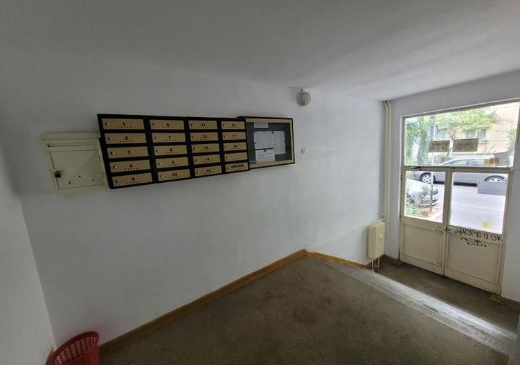 2 camere – metrou Gorjului la 3 minute, bloc P+4, mobilat complet - Poză 5