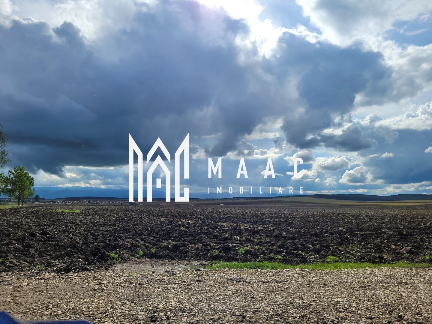 Teren 17300 MP | Deschidere la 2 Strazi | Ocna Sibiului - Poză 2